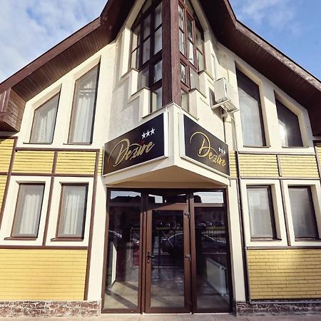 Dezire Guesthouse Baile 1 Mai Luaran gambar