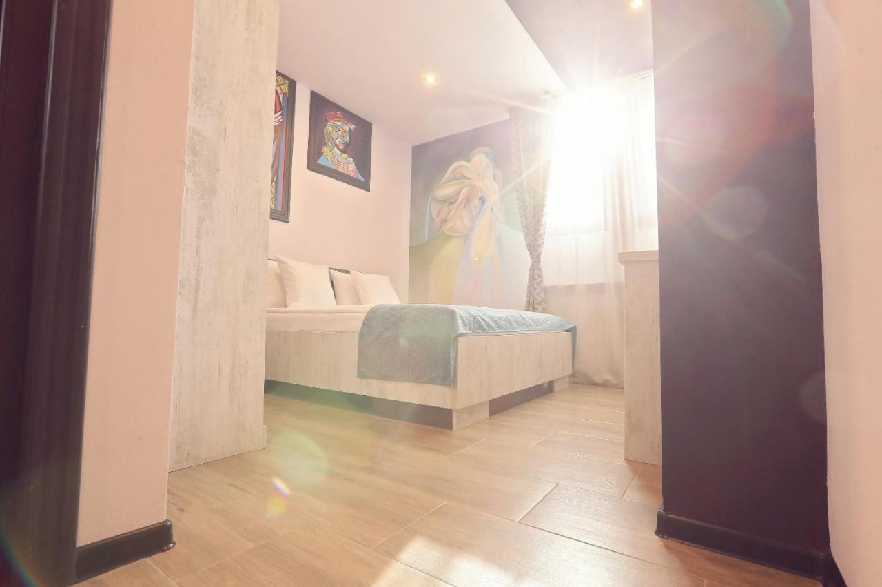 Dezire Guesthouse Baile 1 Mai Luaran gambar