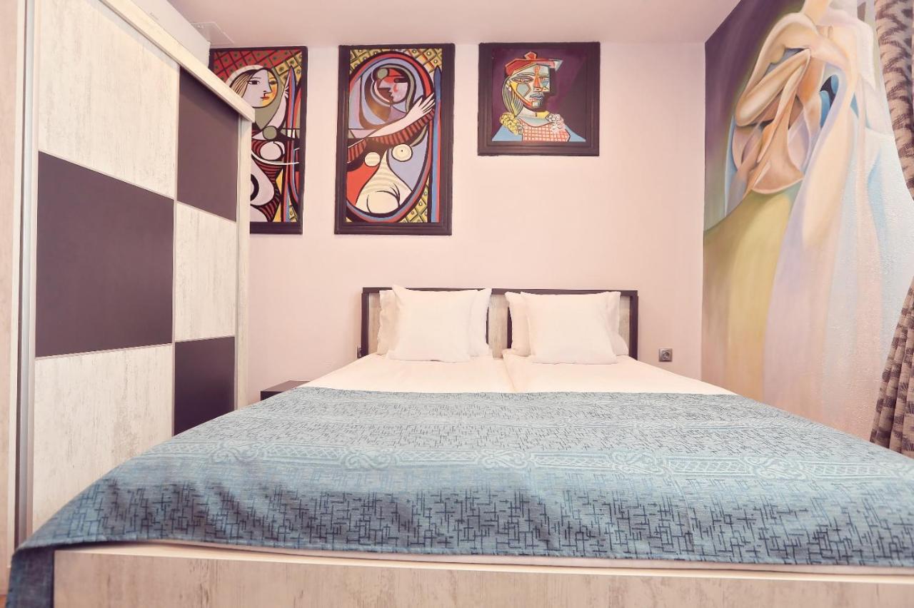 Dezire Guesthouse Baile 1 Mai Luaran gambar